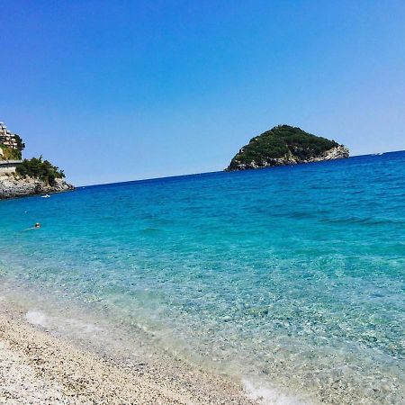 A 5 Minuti Dal Mare - Dolphin Beach House 스포토르노 외부 사진